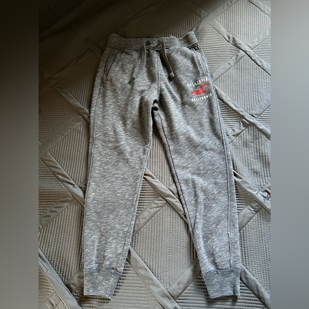 Hollister joggers XS